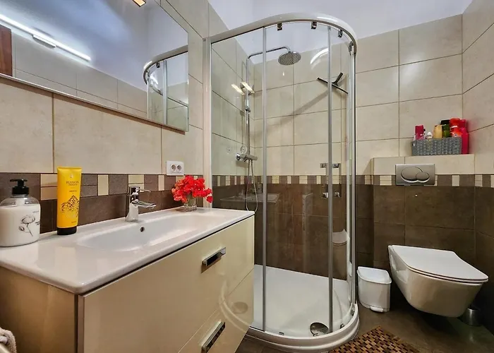 Beautiful House With Mountain And Ocean View Апартаменти