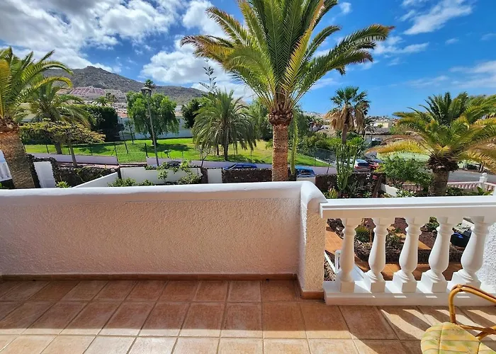 Апартаменты Beautiful House With Mountain And Ocean View *