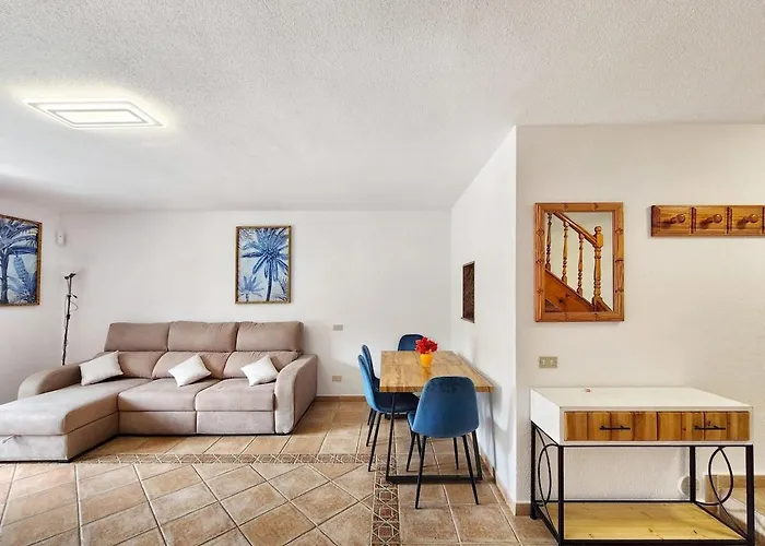 Beautiful House With Mountain And Ocean View