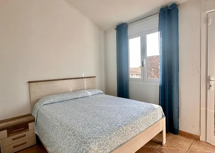 Beautiful House With Mountain And Ocean View